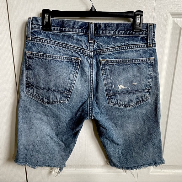 Men’s Arizona Jean Company Denim Distressed Shorts - 30 - Picture 2 of 10